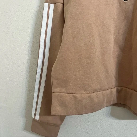 Adidas leopard Tan Sweater with three Stripes Crewneck - Picture 4 of 8